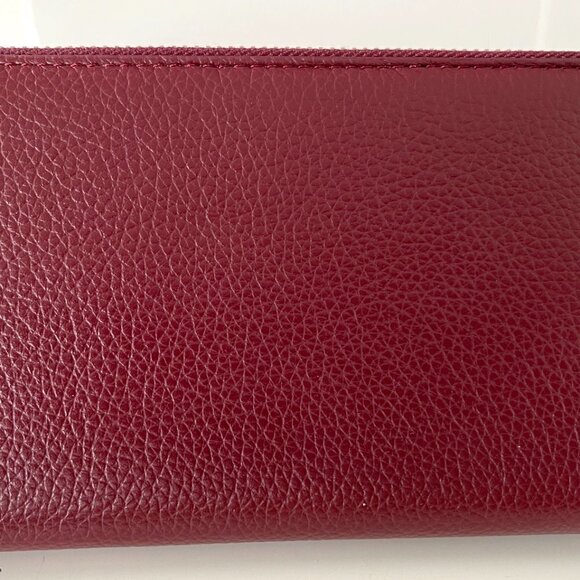 Emporio Armani Bordeaux/Black Leather Unisex Ziparound Wallet, Y3H171 8A… - Picture 12 of 12